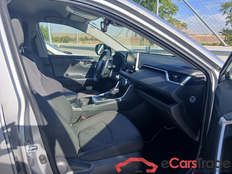 TOYOTA Rav4 / 2018 / 5P / todoterreno 2.5l 220H Advance #6