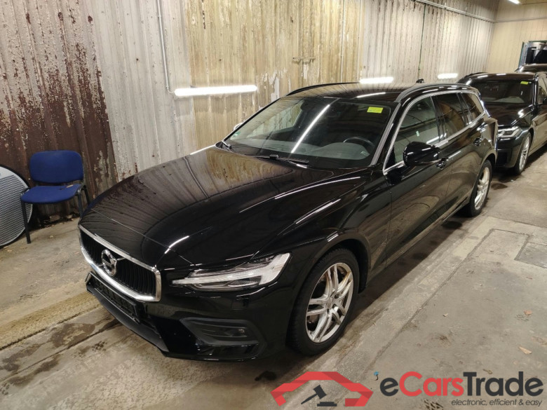 V60 Kombi Momentum Pro 2.0 B4 145KW AT8 E6d