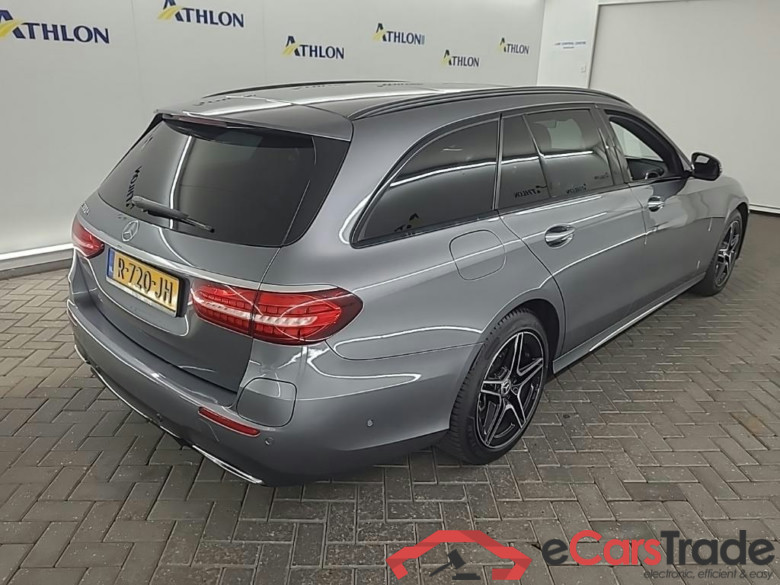 MERCEDES-BENZ E-klasse Estate E 300 e AMG Line 5D 235kW #3