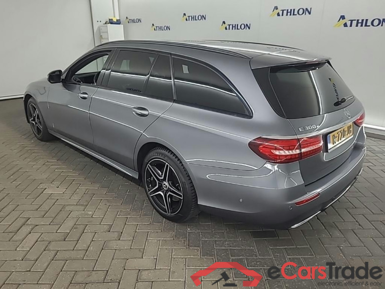 MERCEDES-BENZ E-klasse Estate E 300 e AMG Line 5D 235kW #4