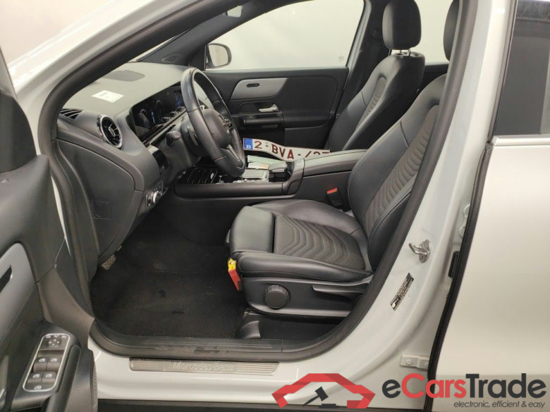 Mercedes-Benz GLA GLA 250e Business Solution 5d #3