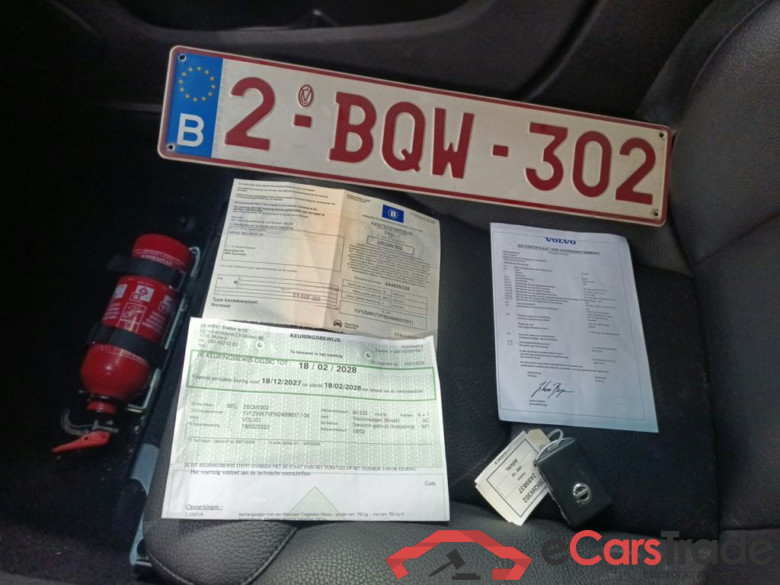 Volvo V60 B3 Geartronic Momentum Pro 5d #4