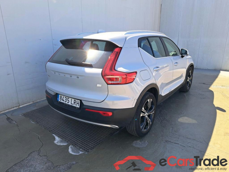 VOLVO XC40 / 2017 / 5P / todoterreno 1.5 T5 Twin Recharge Inscription Ex Auto #2