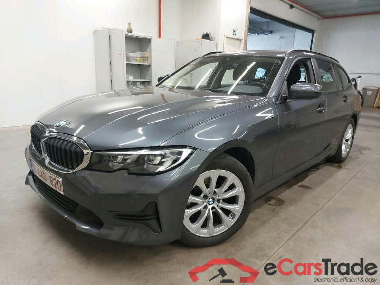 BMW - BMW 3 TOURING 318d 136PK Business Edition With Climatic & Navigation & Cruise Control & PDC Front & Rear