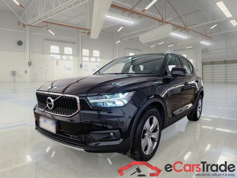 VOLVO XC40 / 2017 / 5P / SUV T3 AUTOMATICO MOMENTUM PRO