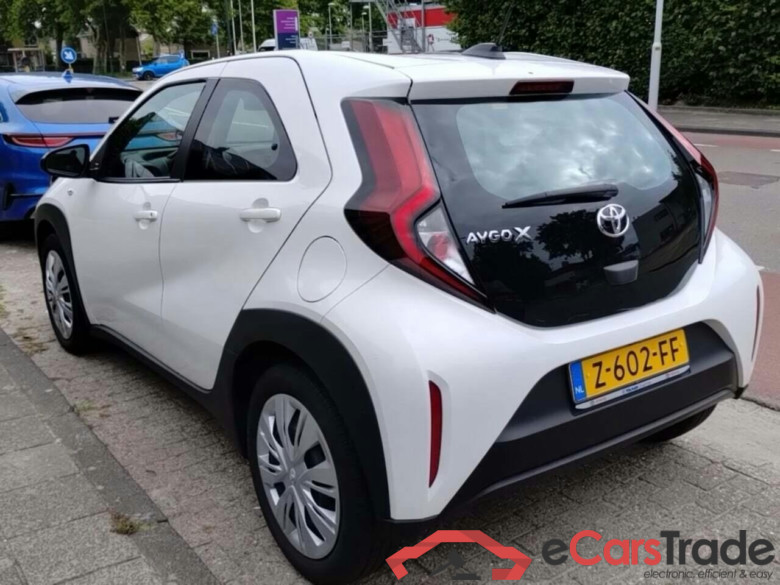 TOYOTA Aygo X 1.0 VVT-i MT Play #3