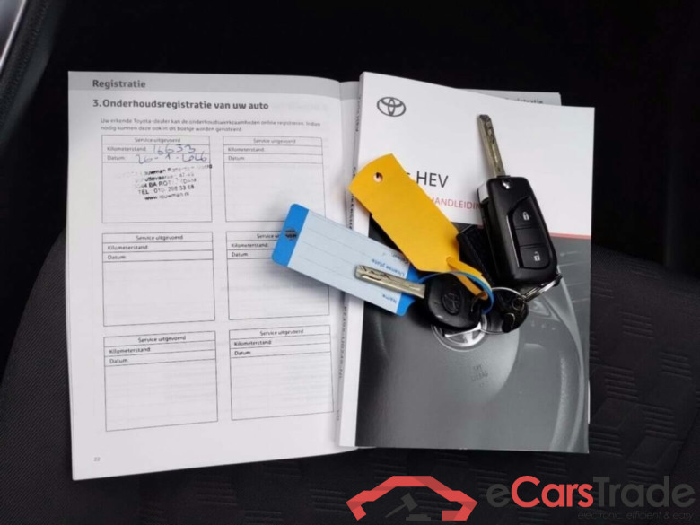 TOYOTA YARIS 1.5 Hybrid 115 Active #6