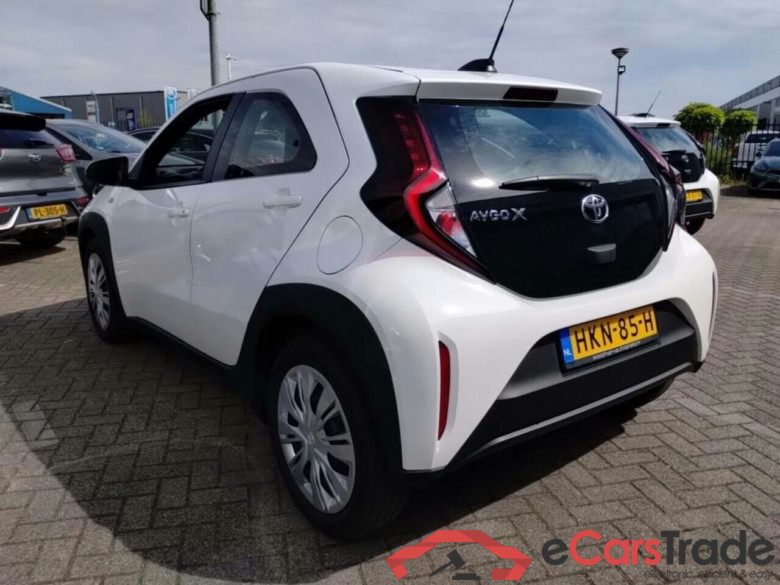 TOYOTA Aygo X 1.0 VVT-i MT Play #3