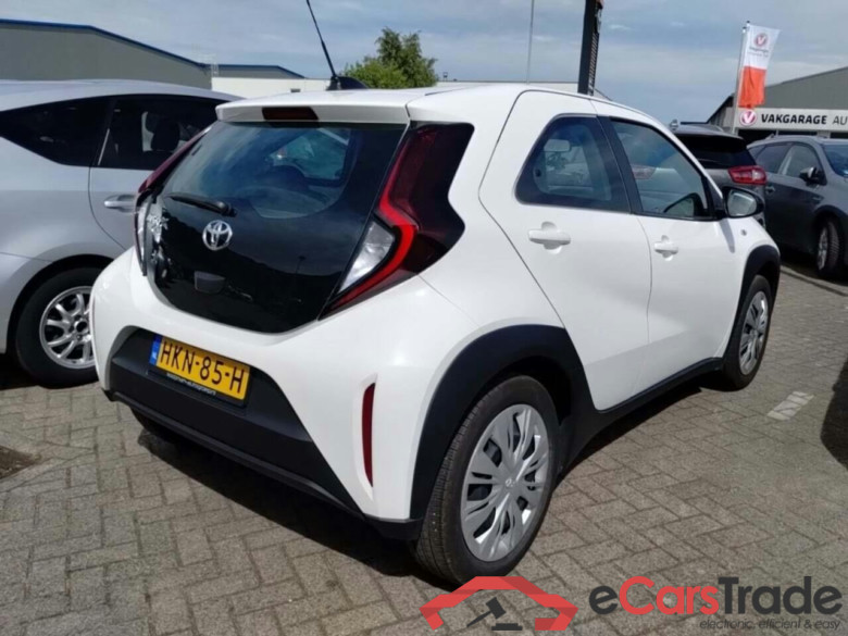 TOYOTA Aygo X 1.0 VVT-i MT Play #4