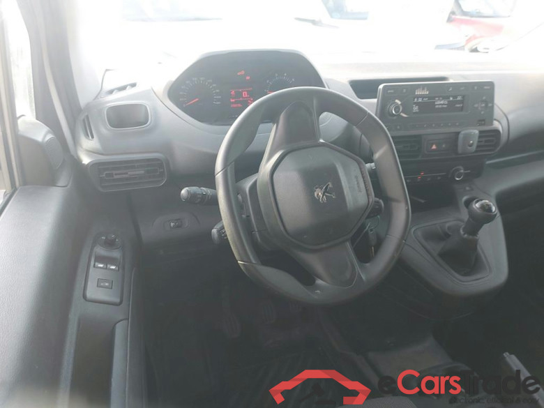 PEUGEOT Partner / 2018 / 3P / furgón derivado de turismo Pro Standard 600kg BlueHDi 73kW (AC) #3