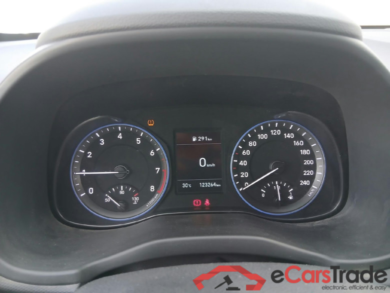 HYUNDAI Kona / 2017 / 5P / todoterreno 1.0 TGDi Klass 4x2 #4