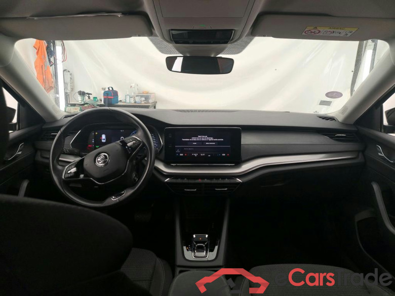 SKODA Octavia / 2020 / 5P / Berline 1.4 TSI PHEV iV 204 DSG6e Ambition #5