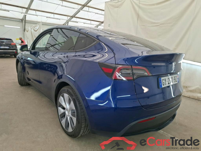 TESLA Model Y / 2021 / 5P / SUV RWD #3