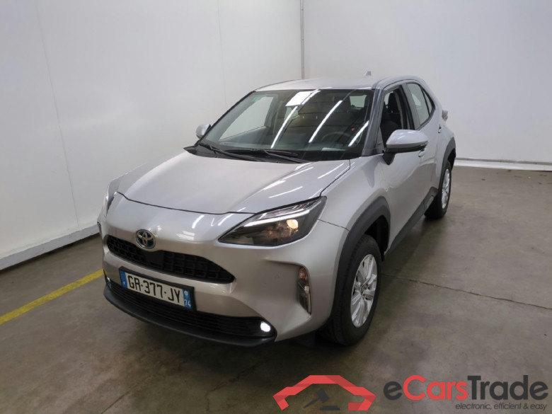 TOYOTA Yaris Cross Hybride / 2021 / 5P / SUV 1.5 HYBRID 116H DYNAMIC BUSINESS BEY AWD