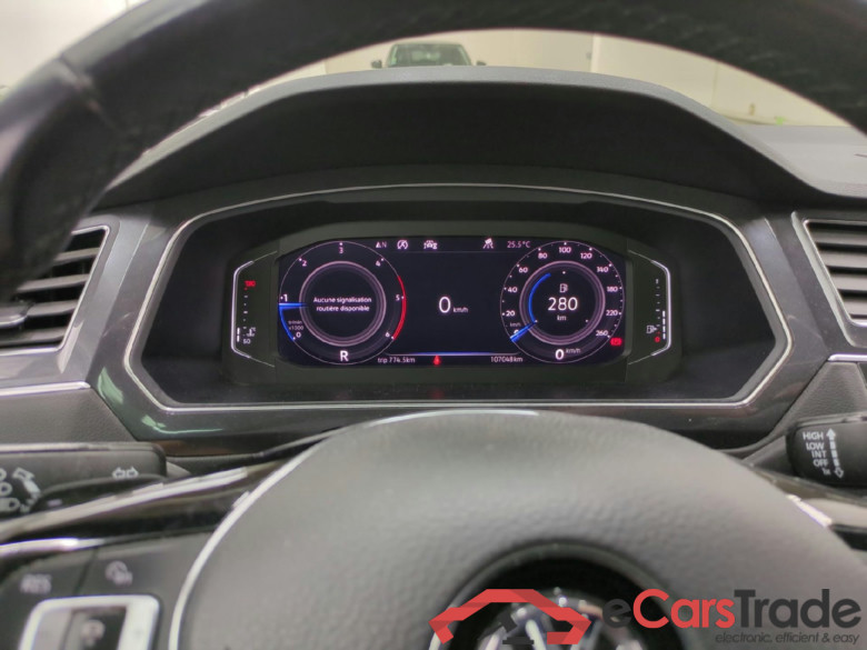 VOLKSWAGEN Tiguan Allspace / 2017 / 5P / SUV 2.0 TDI 150 DSG7 Carat #6