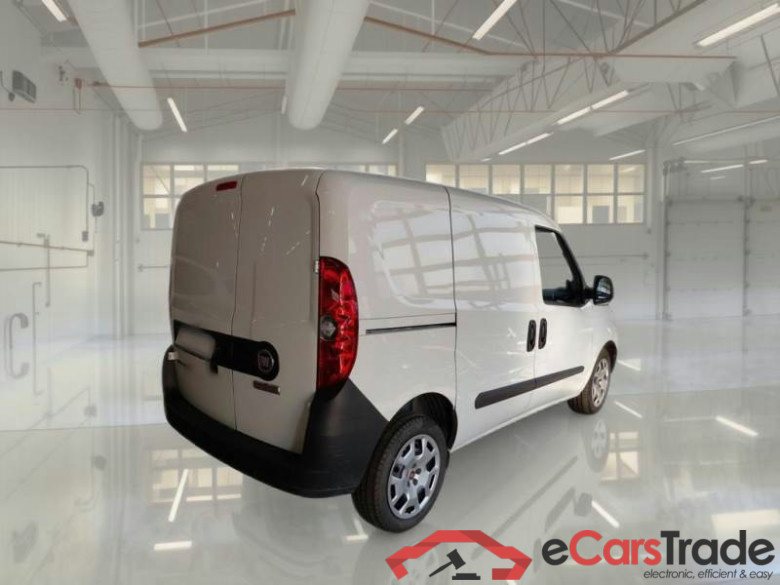 FIAT DOBLÒ CARGO / 2014 / 4P / VETT. FURGONATA CH1 LOUNGE 1.6 MJET 120CV E6D-F SeS #2
