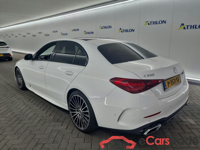 MERCEDES-BENZ C-Klasse Limousine C 200 Launch Edition AMG Line 4D 150kW #4