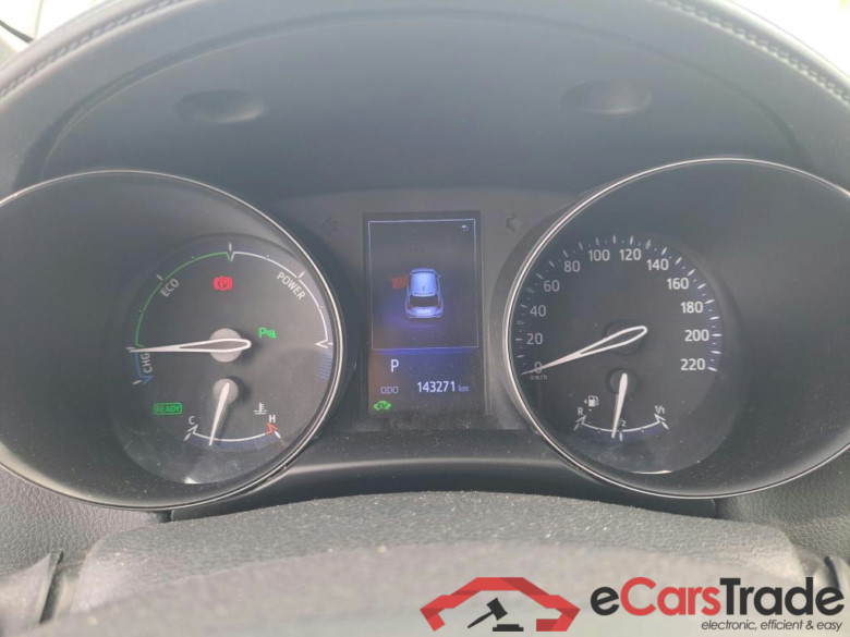 TOYOTA C-HR / 2016 / 5P / todoterreno 1.8 125H Advance (CX) #4