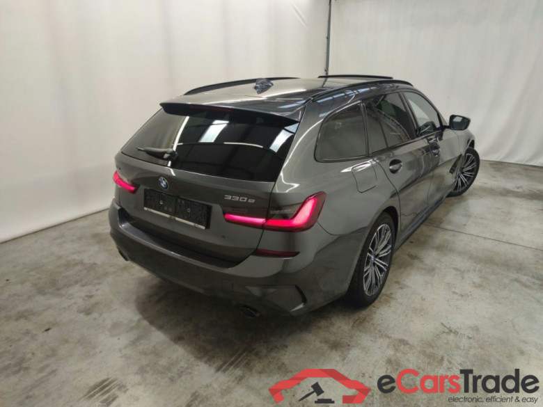 BMW 3 Reeks Touring 330e xDrive (215 kW) 5d #2