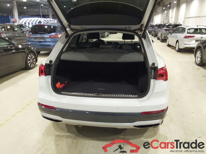 AUDI Q3 DIESEL - 2019 35 TDi Business Edition Advanced S tron. #3