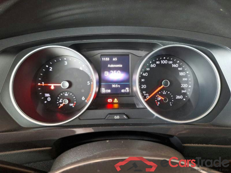 VOLKSWAGEN TIGUAN / 2016 / 5P / SUV 2.0 TDI SCR 110KW BUSINESS BMT #4