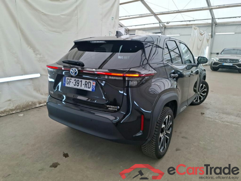 TOYOTA Yaris Cross Hybride / 2021 / 5P / SUV 1.5 HYBRID 116H DESIGN AWD AUTO #3