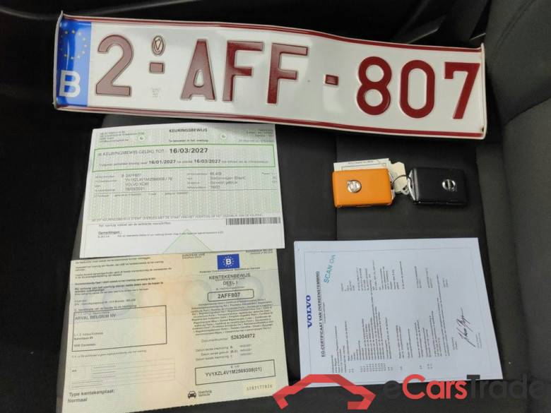 Volvo XC40 T2 Momentum Pro 5d #4