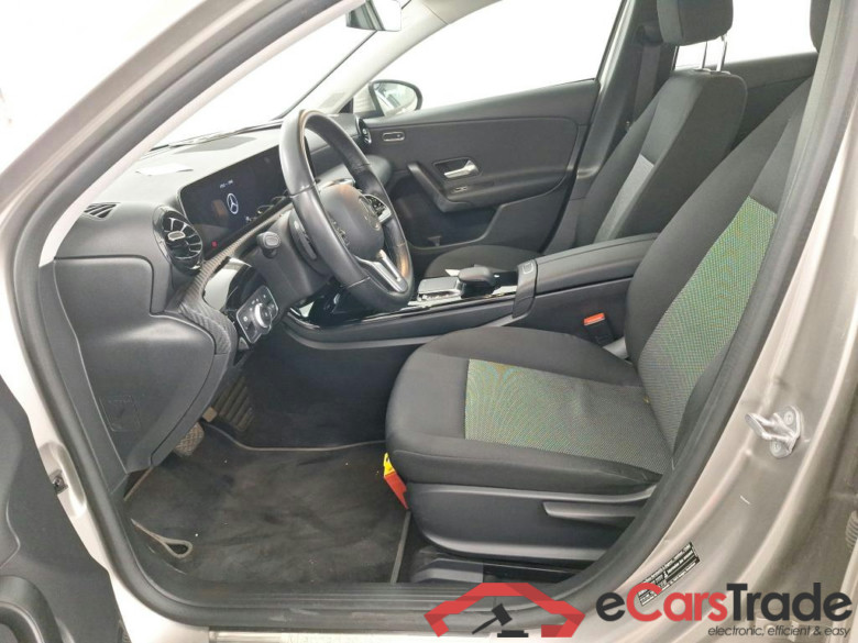 Mercedes A 180d Aut. Widescreen Navi KeylessGo Camera Klima PDC ... #5