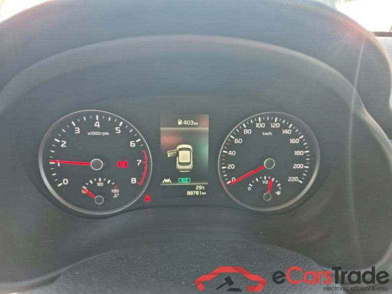 KIA Stonic / 2017 / 5P / todoterreno 1.0 T-GDi 88kW (120CV) MHEV iMT Drive #4
