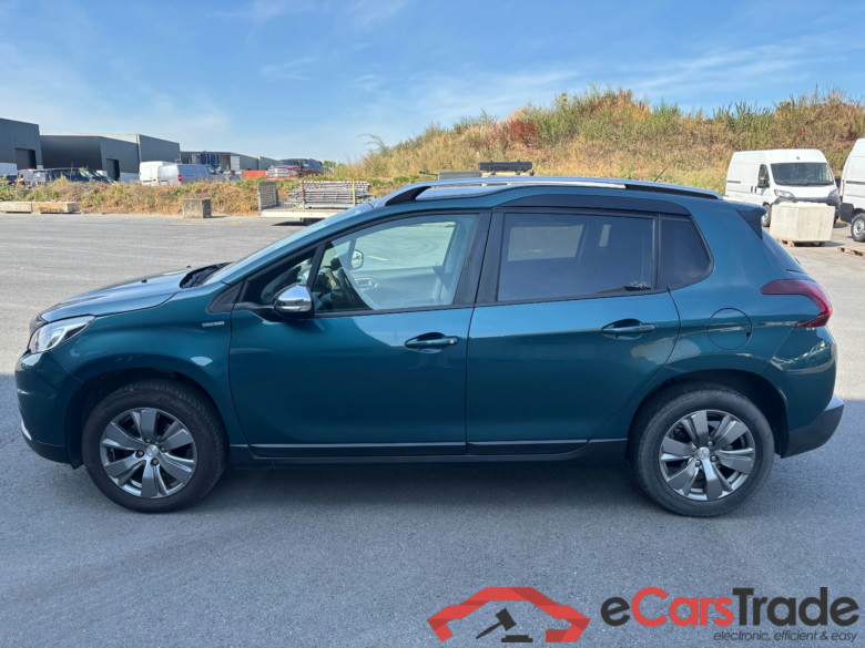 Peugeot 2008 1.2 PureTech Style Aut. Display Klima PDC ... #2