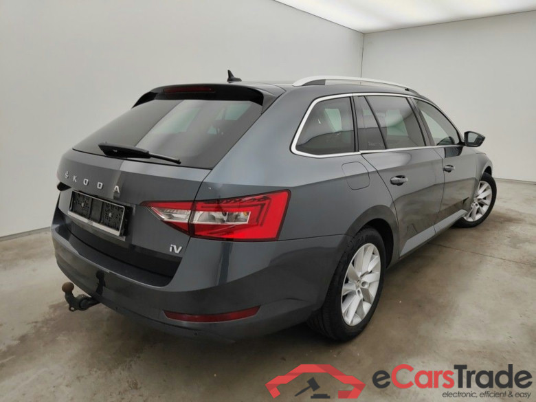 Skoda Superb Combi 1.4 TSI iV 160kW DSG6 Style 5d #2