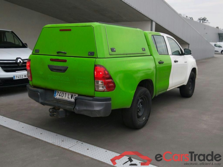 TOYOTA Hilux / 2020 / 4P / pickup 2.4 D-4D Cabina Doble GX #2