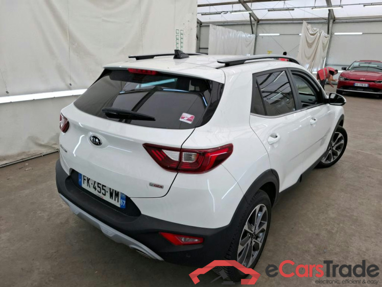 KIA Stonic / 2017 / 5P / SUV 1.0 T-GDI 120 DESIGN #3