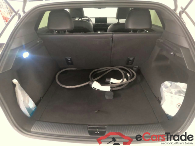 MG 4 64kWh Luxury LR #6