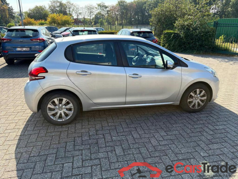 Peugeot 208 1.2 PureTech Display Klima ... #6