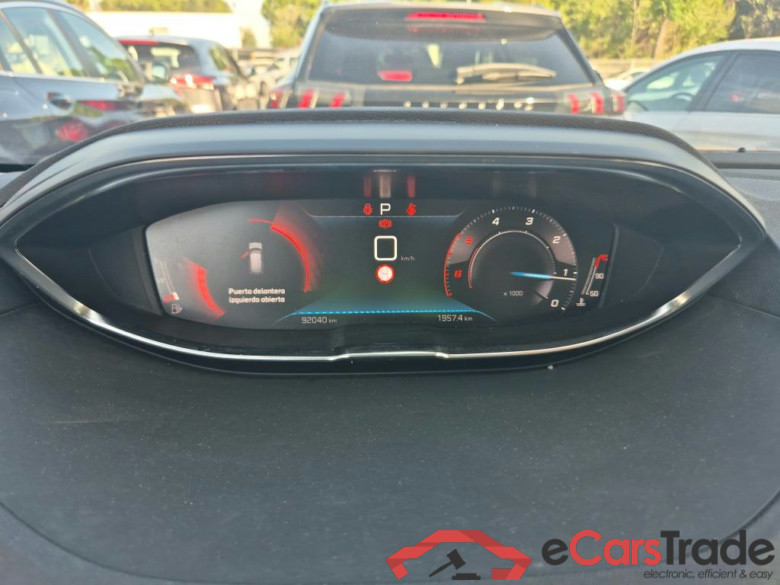 PEUGEOT 3008 / 2020 / 5P / todoterreno 1.5 BlueHDi 96kW S&S Active Pack EAT8 #4