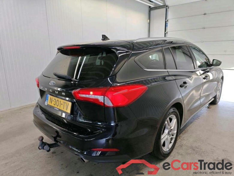 FORD Focus Wagon 1.5 EcoBl. Tit XBns #2