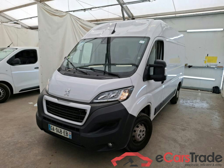 PEUGEOT Boxer / 2014 / 4P / Fourgon tôlé BlueHDi 120 S&S ASPHALT 333 L2H2 #1