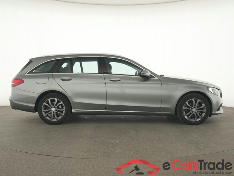 Mercedes-Benz C T-Modell (Inzahlungnahme MwSt. nicht ausweisbar) C 220 BlueTEC / d EU6, d 4Matic Avantgarde #4