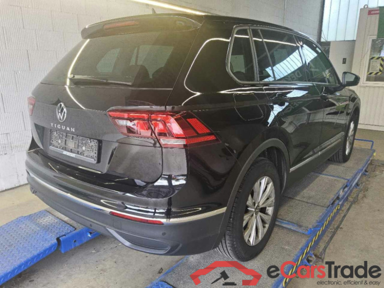 Volkswagen Tiguan (AX1)(07.2020->2024) DE - SUV5 1.5 TSI BMT/Start-Stopp EU6d, OPF, (Facelift) 2020 - 2023 #3