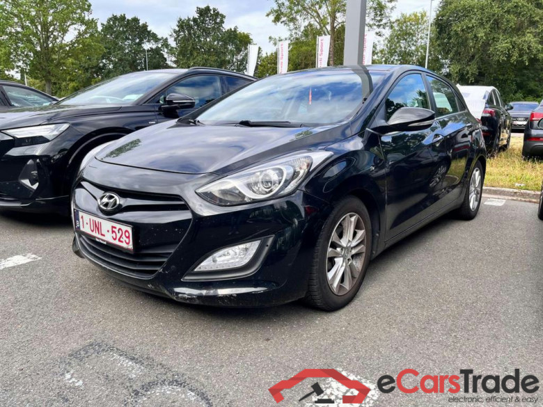HYUNDAI i30 1.6 T-GDi Sky DCT
