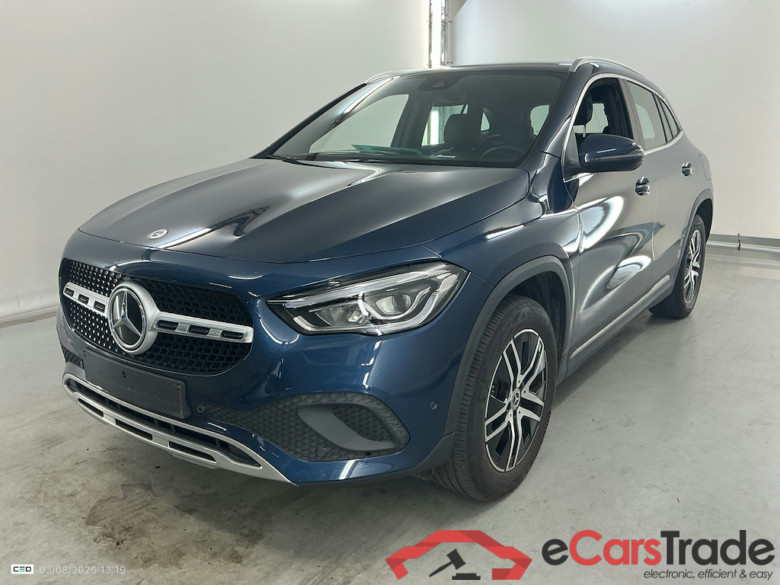 MERCEDES-BENZ GLA 1.3 GLA 250 E DCT BUSINESS SOLUTION