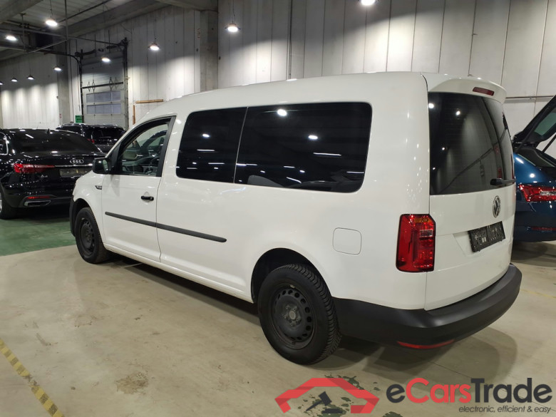 VOLKSWAGEN CADDY MAXI DIESEL - 2015 2.0 TDi SCR Conceptline (EU6.2) Transfo Van #2