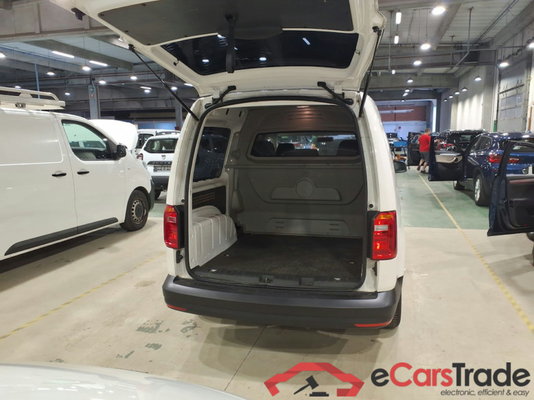 VOLKSWAGEN CADDY MAXI DIESEL - 2015 2.0 TDi SCR Conceptline (EU6.2) Transfo Van #3