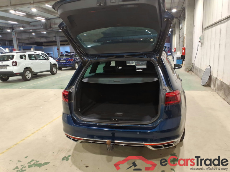 VOLKSWAGEN PASSAT VARIANT 2.0 TDI SCR MSQ 110KW VARIANT ELEGANCE B #3