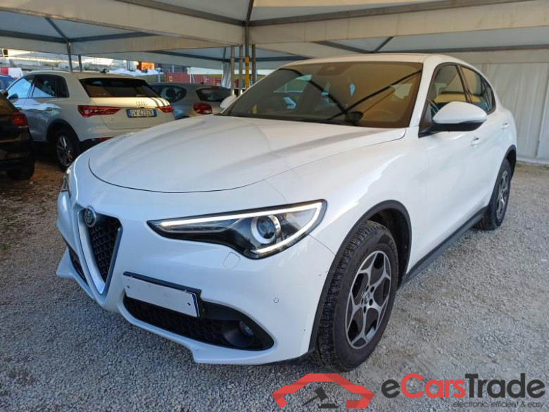 ALFA ROMEO STELVIO / 2017 / 5P / SUV 2.2 TD 190 CV SUPER BUSINESS AT8 Q4 #1