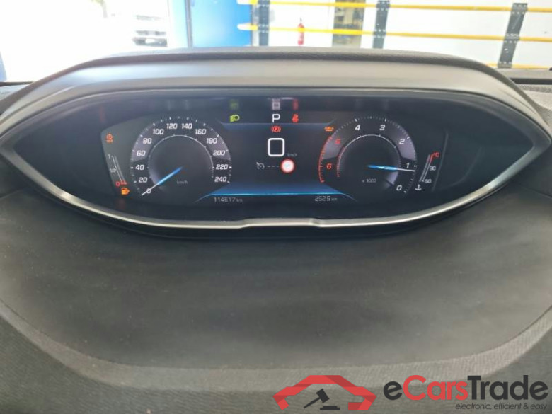 PEUGEOT 5008 / 2020 / 5P / SUV BLUEHDI 130 ALLURE EAT8 S/S AUT. #4