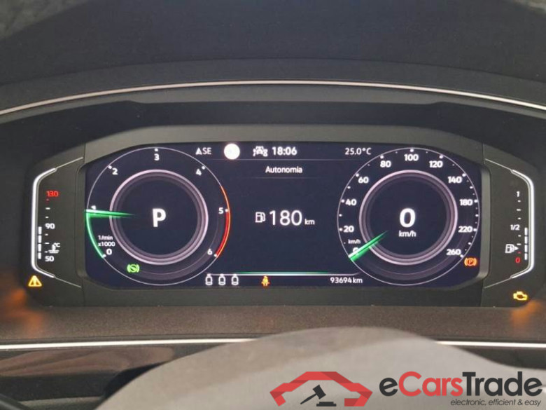 VOLKSWAGEN TIGUAN / 2020 / 5P / SUV 2.0 TDI SCR 110KW ELEGANCE DSG #4
