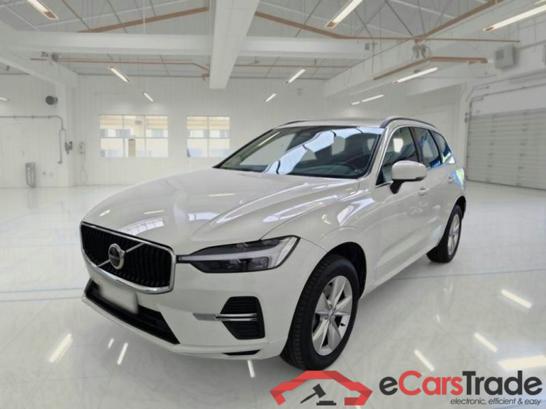 VOLVO XC60 / 2021 / 5P / SUV B4 D AWD AUTOMATICO MOMENTUM PRO #1