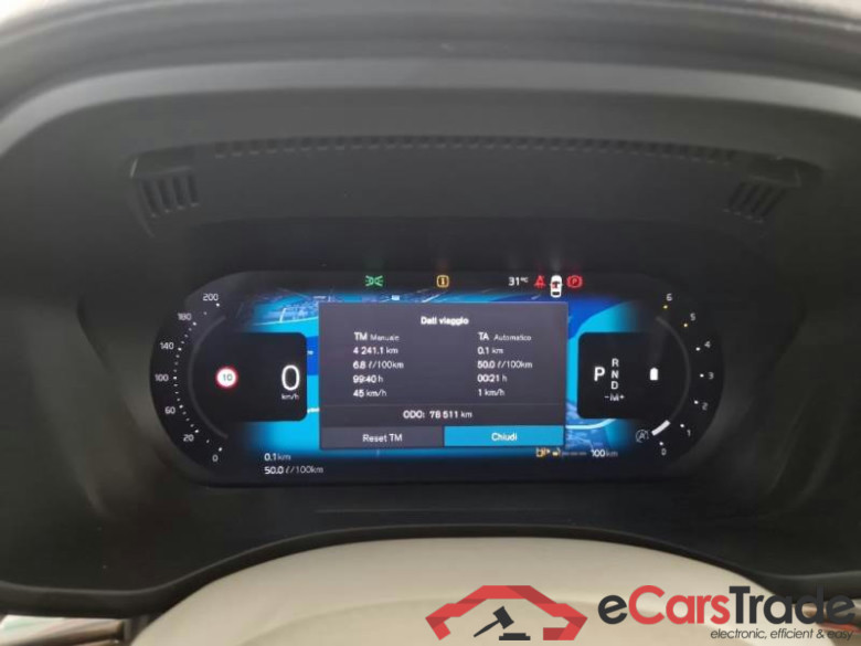VOLVO XC60 / 2021 / 5P / SUV B4 D AWD AUTOMATICO ULTIMATE DARK #4